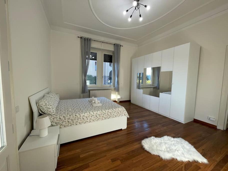 Bg Central President Suite Con Parcheggio - Vista Citta Alta Bergamo Bagian luar foto