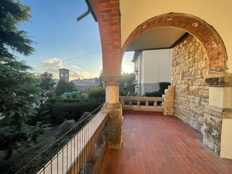 Bg Central President Suite Con Parcheggio - Vista Citta Alta Bergamo Bagian luar foto