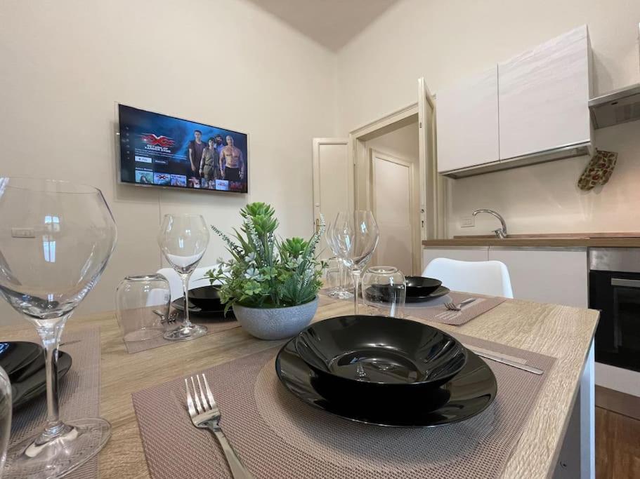 Bg Central President Suite Con Parcheggio - Vista Citta Alta Bergamo Bagian luar foto