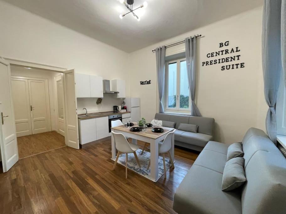Bg Central President Suite Con Parcheggio - Vista Citta Alta Bergamo Bagian luar foto