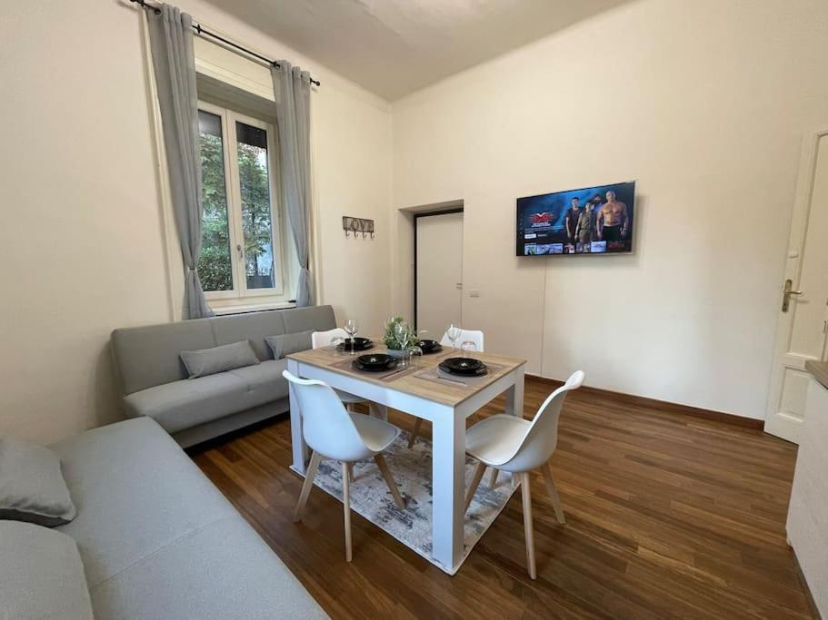 Bg Central President Suite Con Parcheggio - Vista Citta Alta Bergamo Bagian luar foto