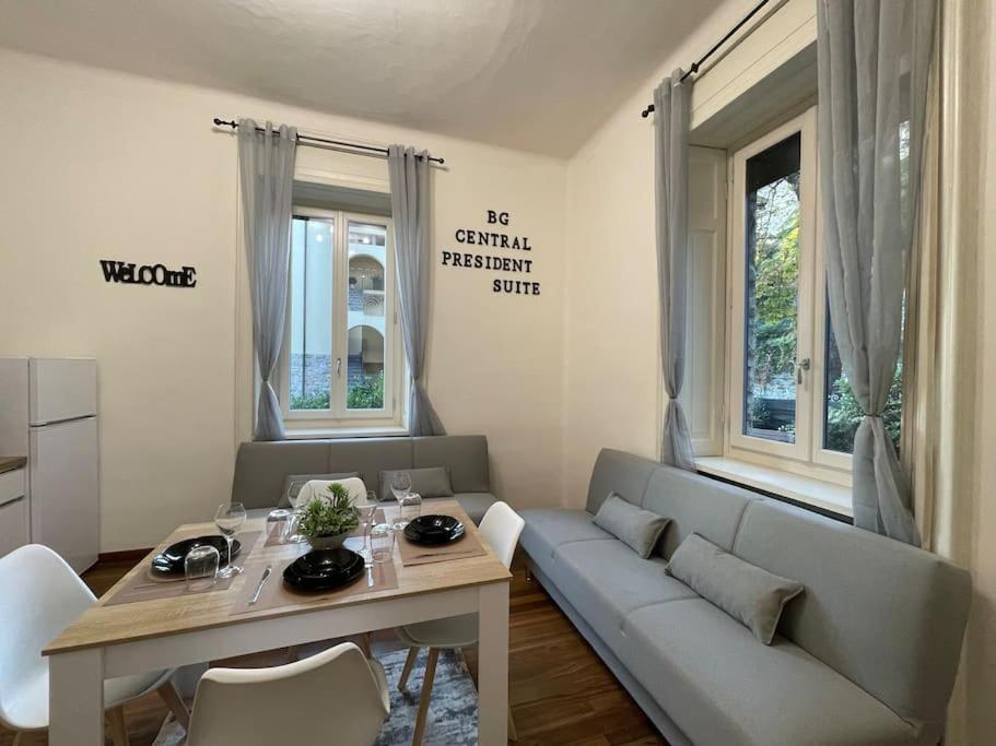 Bg Central President Suite Con Parcheggio - Vista Citta Alta Bergamo Bagian luar foto